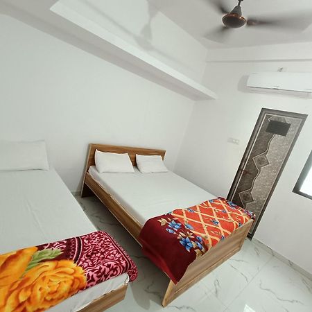 Shiv Shakti Homestay Kevadia Екстер'єр фото