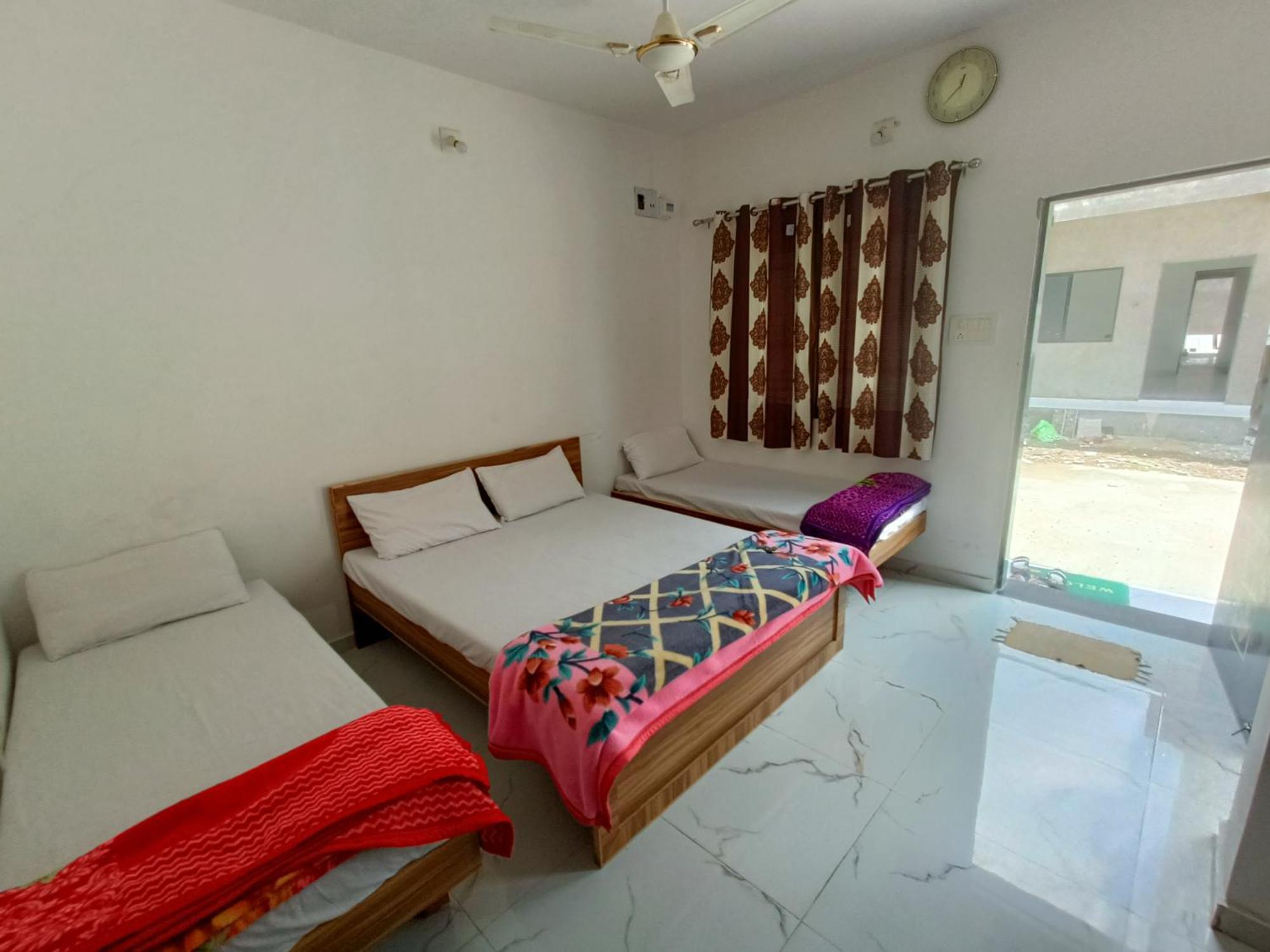 Shiv Shakti Homestay Kevadia Екстер'єр фото